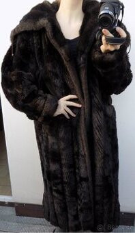 dámský dlouhý kožich Kara v.44
