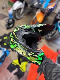Oneill helma vel S