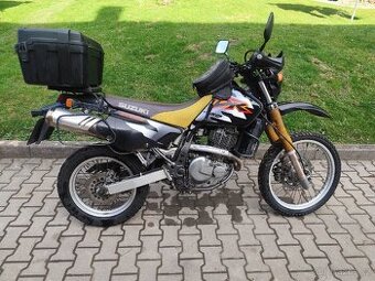 Suzuki DR 650 SE