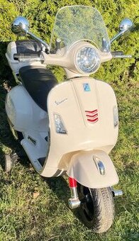 Dětská elektrická motorka Vespa