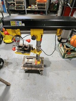 Stolní vrtačka zánovní