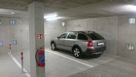 Parkovací stání v garážovém domě Turgeněvova - pronájem