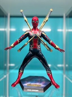 Hot Toys Spider Man