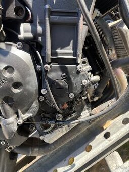 Rozprodam motor N509E z Yamaha R1 04-06 Rn12 na dily - 1