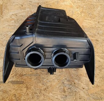 Yamaha MT-07 - Airbox