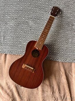 Prodám koncertní ukulele Lanikai MA-C - 1