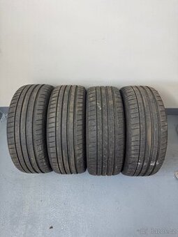 Michelin Pilot Sport 4, 225/45/17