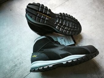 Pracovní bezpečnostní obuv Diadora S3 46