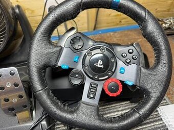 Volant, pedály,shifter Logitech G29