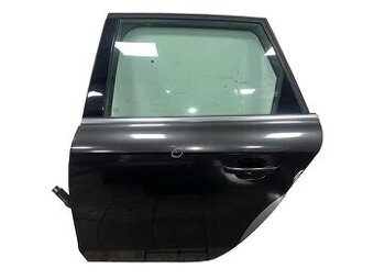 Levé zadní dveře šedá metalíza LZ7L Audi A4 8K sedan 2010