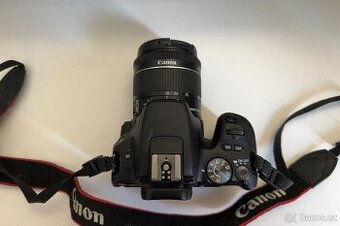 Canon EOS 200D