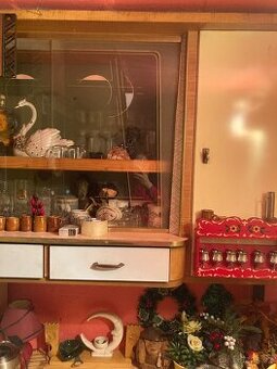 Retro kredenc - 1