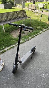 elektrická koloběžka xiaomi