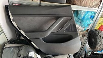 Tapacir zadnich dveri Tesla Model 3 Long Range Dual Motor