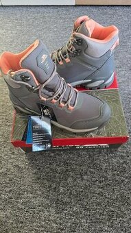 Dámské outdoorové boty Trespass vel.40