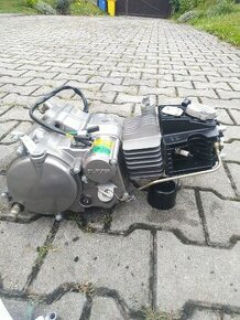 Motor yx160
