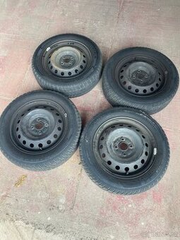 Plechove disky r15 185/60 se zimnima pneu