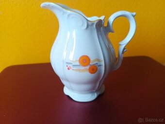 PORCELÁNOVÁ MLÉKOVKA - STARÁ ROLE" ZNAČENÁ