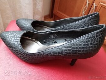 LODIČKY DÁMSKÉ - NOVÉ - zn. F a F