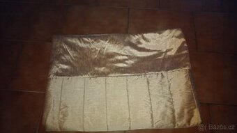 Přehoz na dvojpostel