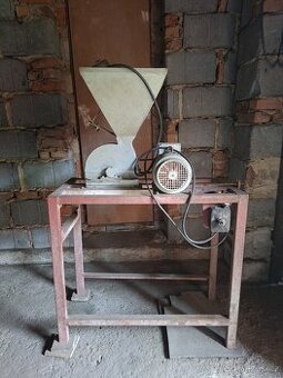 Šrotovník na obilí