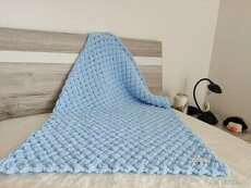 Pletená dětská deka svetlomodrá