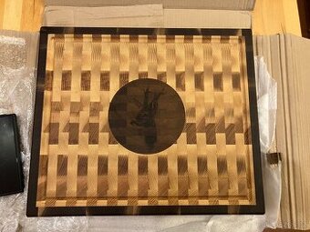 Luxusní  myslivecké prkénko velké 40x47cm