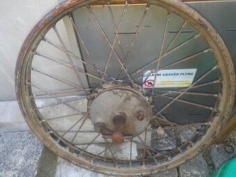 Prodám originální patinové kolo ČZ