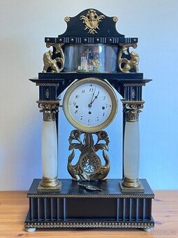 Velké hodiny Biedermeier