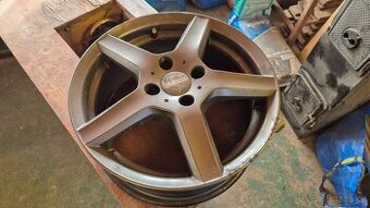 Alu disky Dezent 6Jx15H2