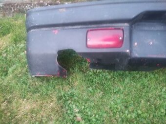 Peugeot 205 gti- zadní podnáraznik