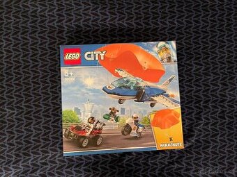 LEGO® City 60208 – Zatčení zloděje s padákem