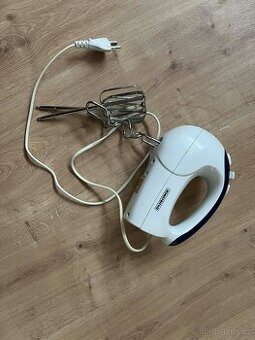 Ruční šlehač/hnětač