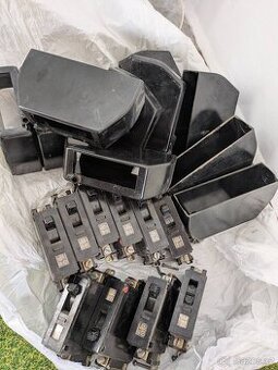 Bakelitové jističe - retro