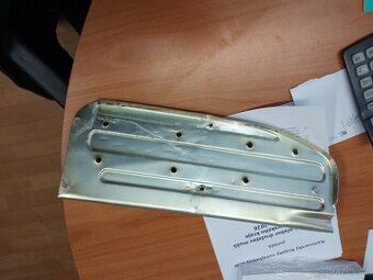 nášlapy a kříž stupačky jawa 20 prsíčka jawa 21