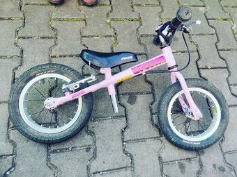 Odrážedlo Arcore Wruuum