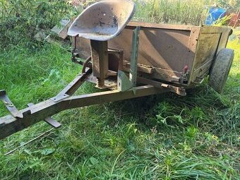 sklápěcí vozík za frézu