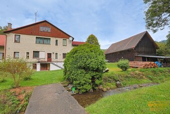 Apartmán + dílna (1/3 RD)