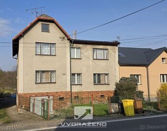 Rodinný dům 8+1 (240 m2), pozemek (1.371 m2), Staré Město, F