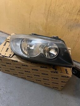E90 světlo