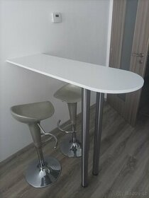 Barový stůl - jídelní stolek, bílý + barové stoličky - 1