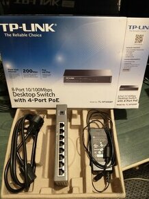 TP-LINK  switch 8-port s napájením kabelů