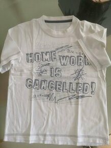 Bílé tričko s nápisem Home work.. vel.128, zn. Marks Spencer