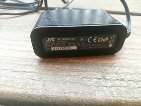 Originál síťový adaptér JVC AC-V10E ke kamerám apod. - 1