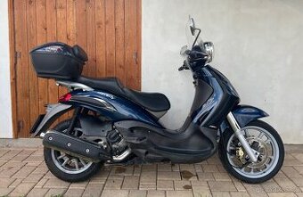 Skútr Piaggio Beverly 500