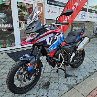 Voge 650DSX ABS, najeto pouze 57 km, bez poškození