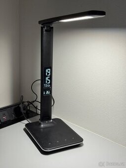 Stolní LED lampička Solight WO45-B s displejem