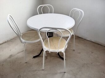 Stůl/ werzalitová stolová deska - průměr 80 cm