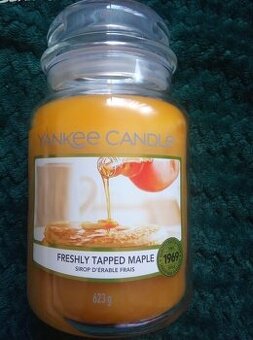 YANKEE CANDLE: Freshly tapped maple 623g