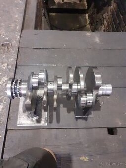 Originální kliková hřídel AUDI 3.0tdi  A6,A5...